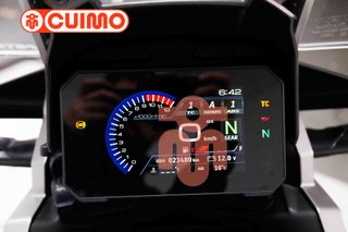 SUZUKI V-STROM 1050