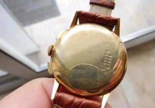 Reloj Universal Geneve Tri-Compax Oro