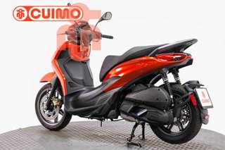 PIAGGIO BEVERLY 300 HPE