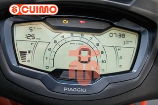 PIAGGIO BEVERLY 300 HPE