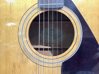 guitarra acustica yamaha fg-335