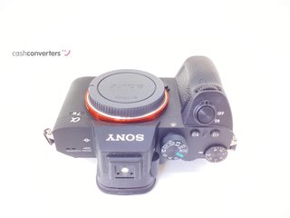 camara digital evil sony alpha a7 iii (ilce-7m3)