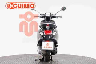 VESPA PRIMAVERA 125