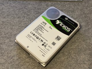 Seagate Exos X16 14TB SATA