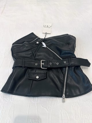 Top Zara Piel Cremalleras Talla M