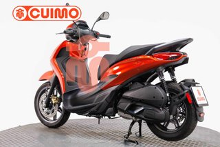 PIAGGIO BEVERLY 300 HPE