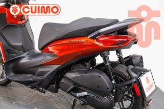PIAGGIO BEVERLY 300 HPE