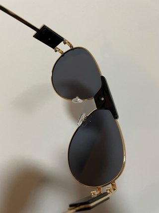 Occhiali da sole Versace Y2k dorati e neri