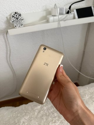 ZTE Blade Color Oro