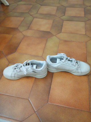Zapatillas Adidas Clásicas Talla 39
