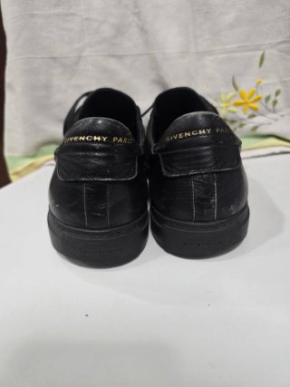 Givenchy Sneakers Nere