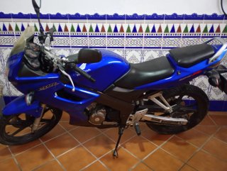 Honda CBR 125R Azul Sportbike