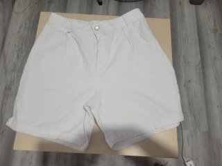 Pantaloneta vaquera azul talla 42