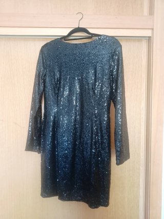 Vestido negro lentejuelas manga larga