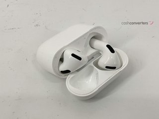 in-ear apple airpods 4 gen