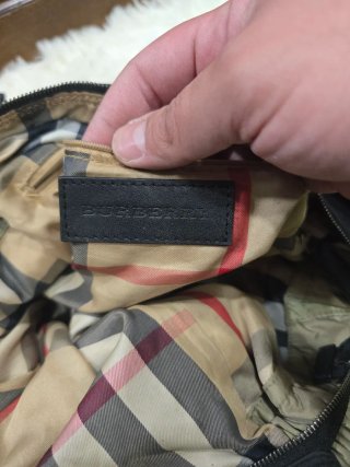 Borsa Burberry Beige e Nera