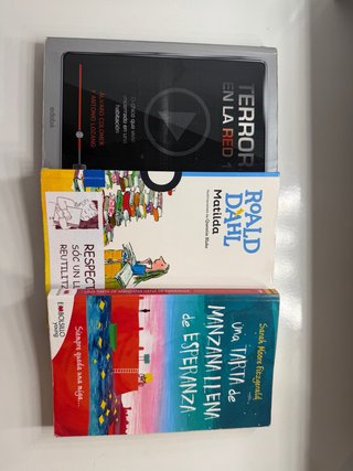 Lote 3 libros juveniles