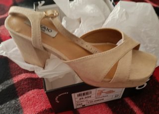 Sandalias Chika10 Talla 37 Beige