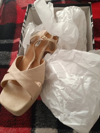 Sandalias Chika10 Talla 37 Beige