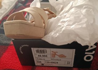Sandalias Chika10 Talla 37 Beige