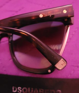Occhiali da sole Dsquared2 neri e oro