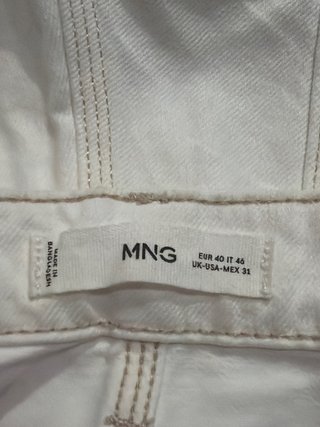 Pantalón corto blanco Mango