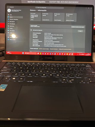 Asus ZenbooK i7 16GB GTX 1050 4GB TÁCTIL
