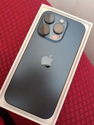 iPhone 15 Pro Azul Marino