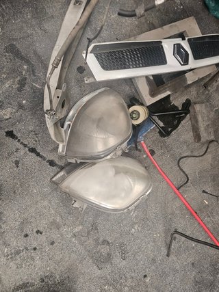 Faros Renault Master II 2.5 dCi