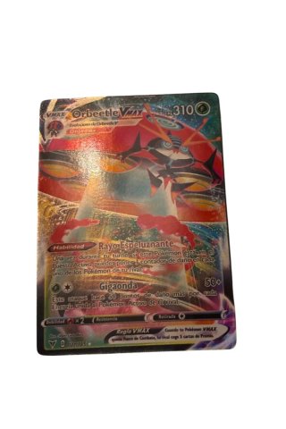 Carta Pokémon Orbeetle VMAX Gigamax 021/185