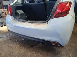 PARAGOLPES TRASERO Toyota Yaris (P13)(2014->)