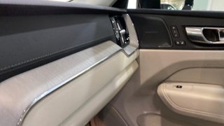 VOLVO XC60 2.0 T6 RECHARGE ULTIMATE BRIGHT AUTO 4WD 5P