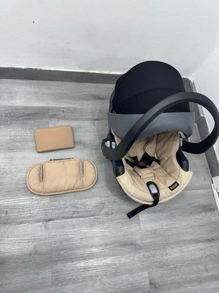 Silla de coche-Maxi cosi con adaptadores Bugaboo