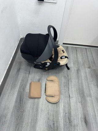 Silla de coche-Maxi cosi con adaptadores Bugaboo