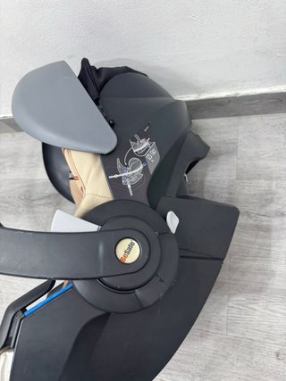 Silla de coche-Maxi cosi con adaptadores Bugaboo