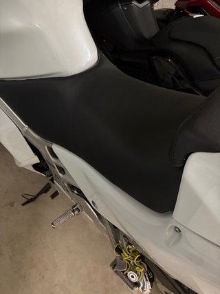 Honda VFR 750 Blanca rc36