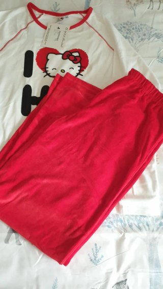 Pijama Hello Kitty XXL Blanco y Rojo