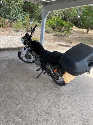 Yamaha 250 Especial Negra