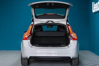 Volvo V60 2.0 D3 Momentum