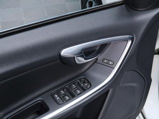 Volvo V60 2.0 D3 Momentum