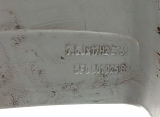 Seat 5f0601025b llanta leon sc (5f5) fr 2373926