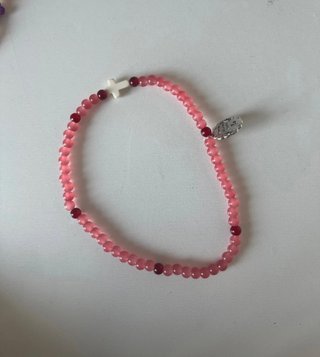 Pulsera de dos vueltas con cruz y medalla Virgen
