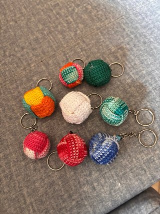 Llaveros/Peluche/Marcapáginas personalizados