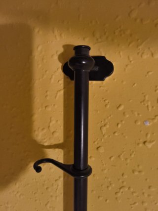 Colgador de pared metálico negro