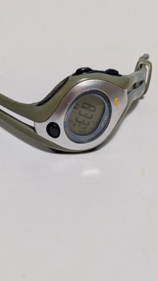 Reloj Nike Alpha Project Y2K Verde/Plata