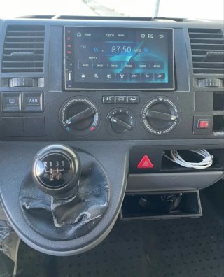 Volkswagen Transporter T5 2004