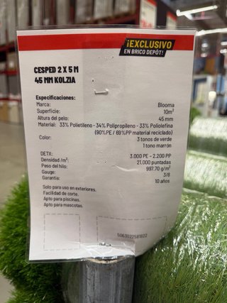 Césped artificial modelo KOLZIA de bricodepot