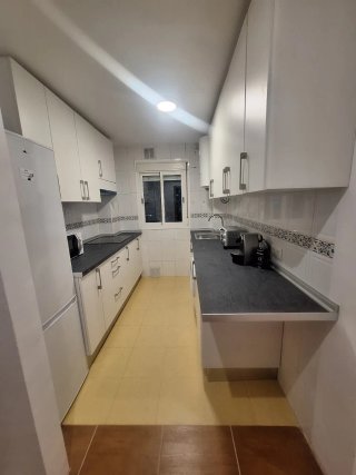Alquiler habitación para PAREJA en centro Alcalá