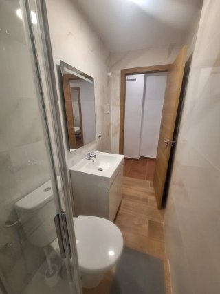Alquiler habitación para PAREJA en centro Alcalá