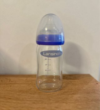 Biberón in vetro Lansinoh a flusso lento